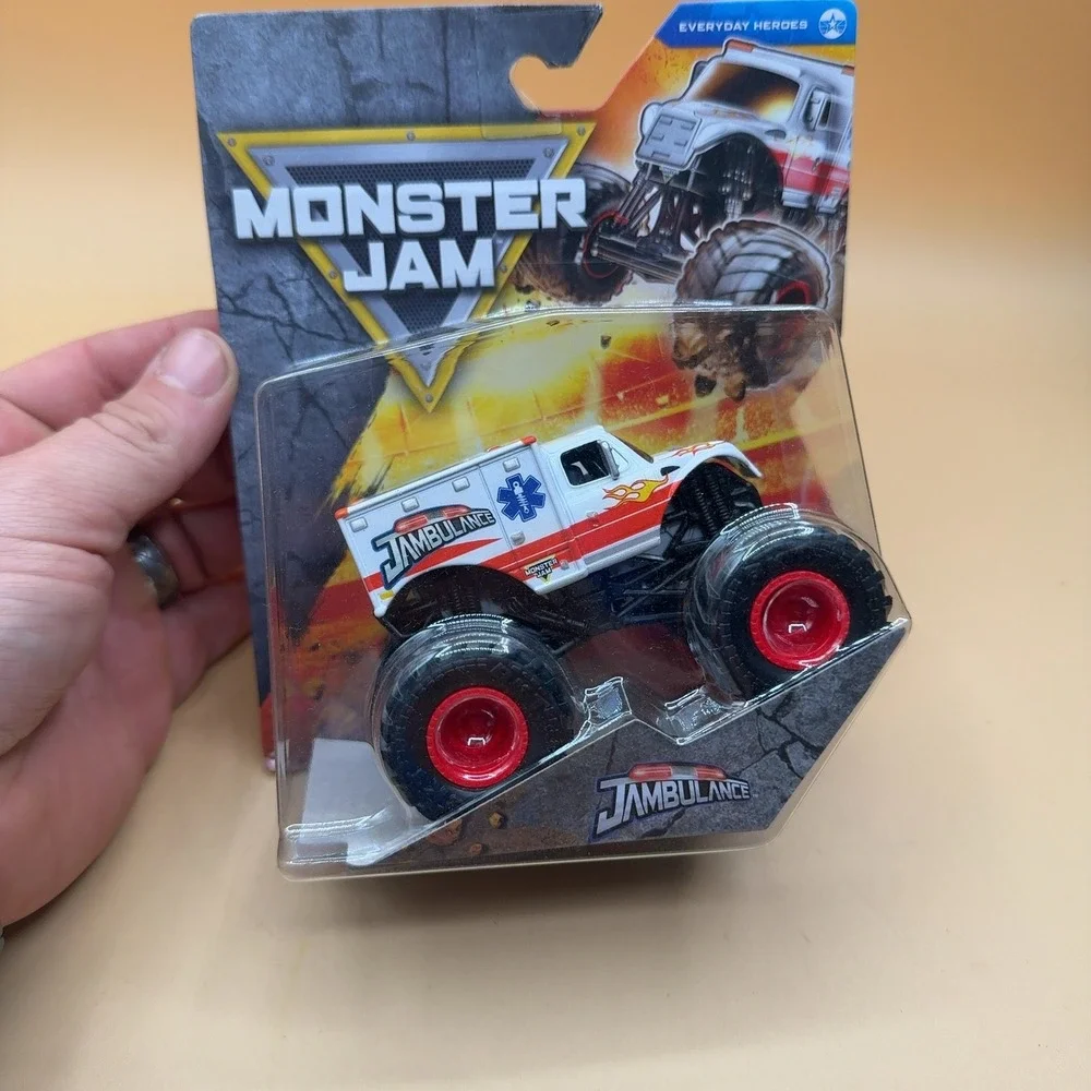 Monster Jam Jambulance 1:64 Diecast Monster Truck Series 43 New